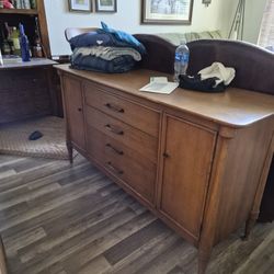 Free Wood Dresser Credenza Buffet 