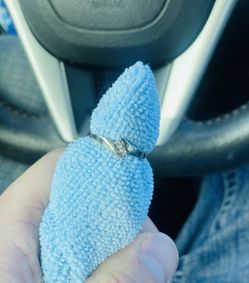 Beautiful 10k Golf Woman’s Wedding Ring With Diamonds