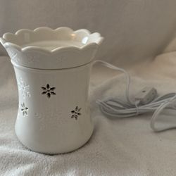 Scentsy Blizzard Full Size Wax Warmer