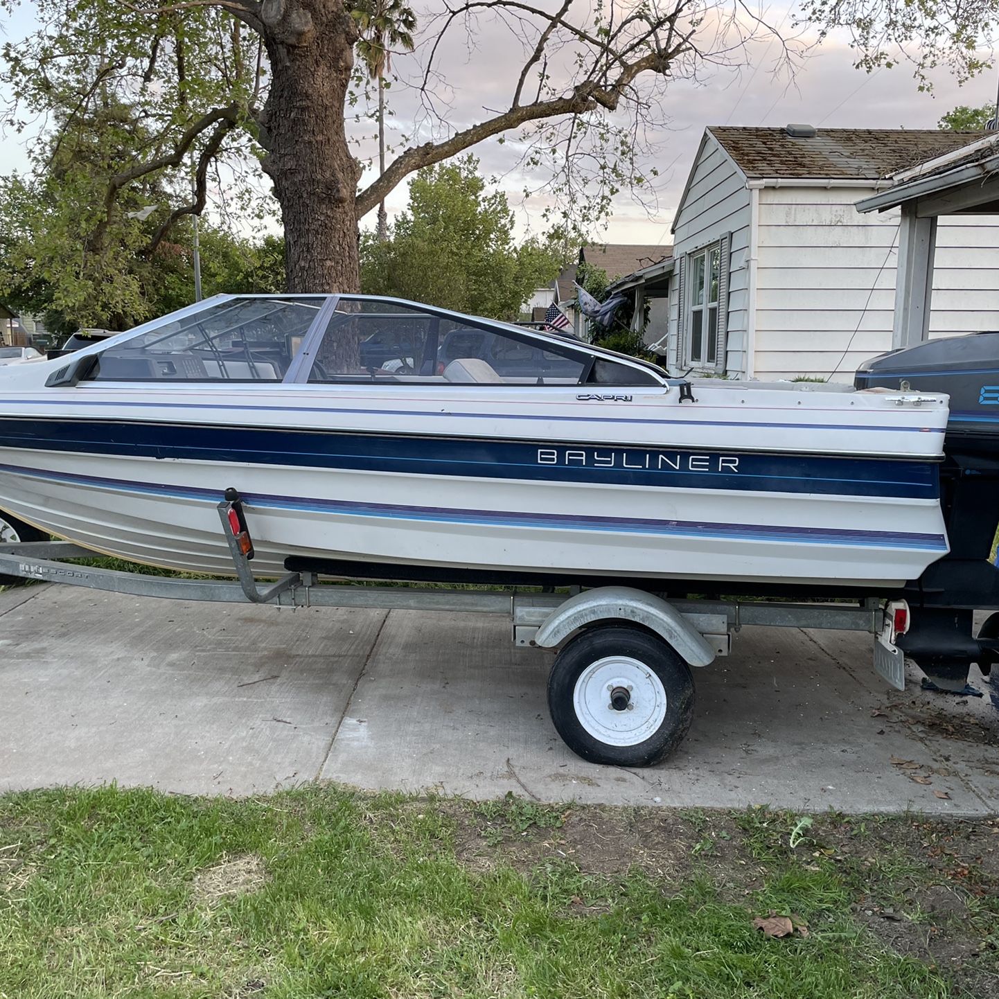 Bayliner 1987  85HP