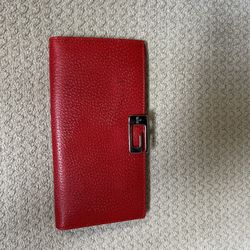 Gucci red leather wallet with square silver G clasp 