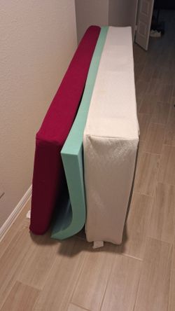 Bed and stools