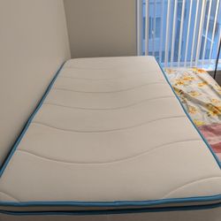 Selling linenspa Twin Mattress