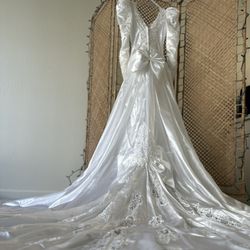 Alfred Angelo Size 4 80’s vintage wedding dress Unworn 