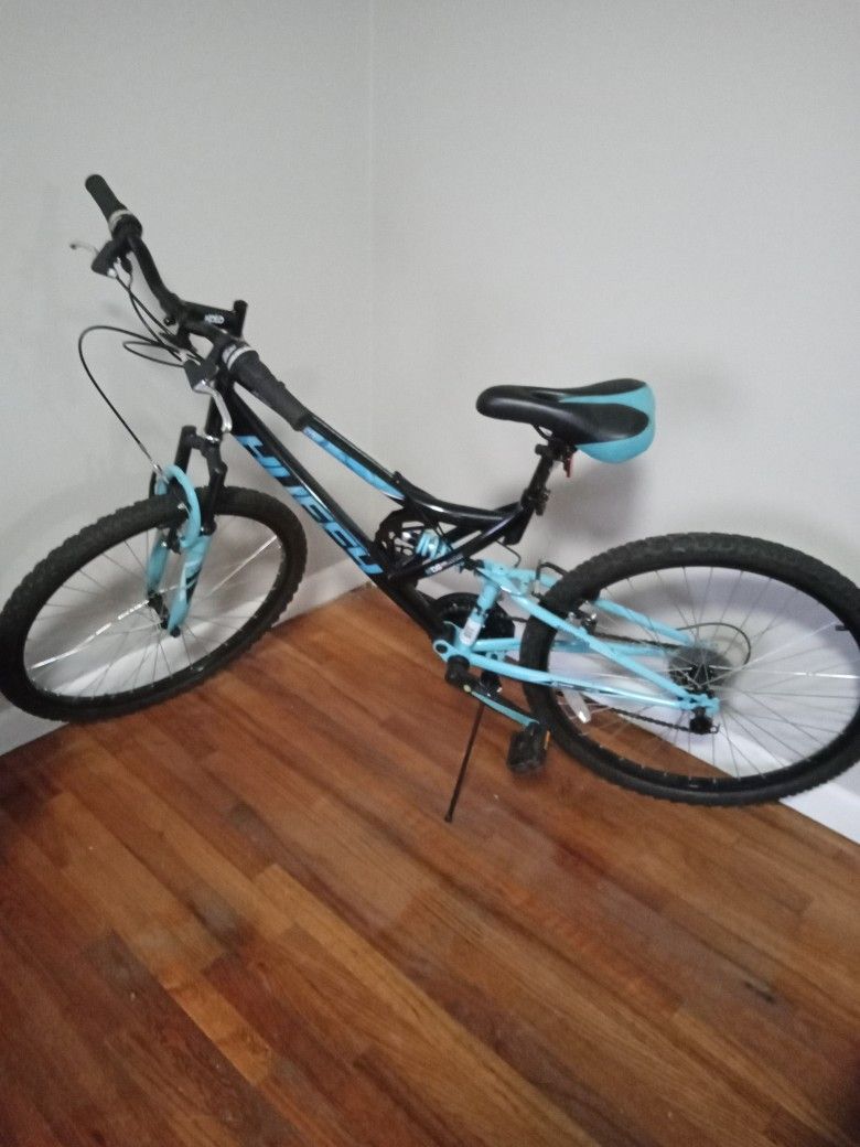 Huffy Bike Black Friday And Baby Blue Colors Like New 