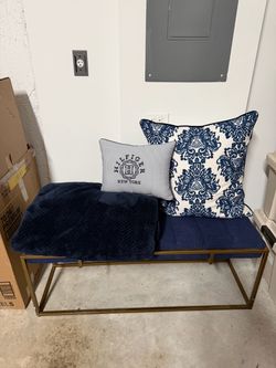 Navy & White Throw Pillow + Blanket Set – Tommy Hilfiger