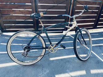 Vintage Huffy Classic 6-Speed Beach Cruiser - Delivery Available