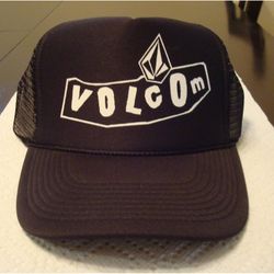 Vintage Retro Volcom Snapback Hat With Logo 