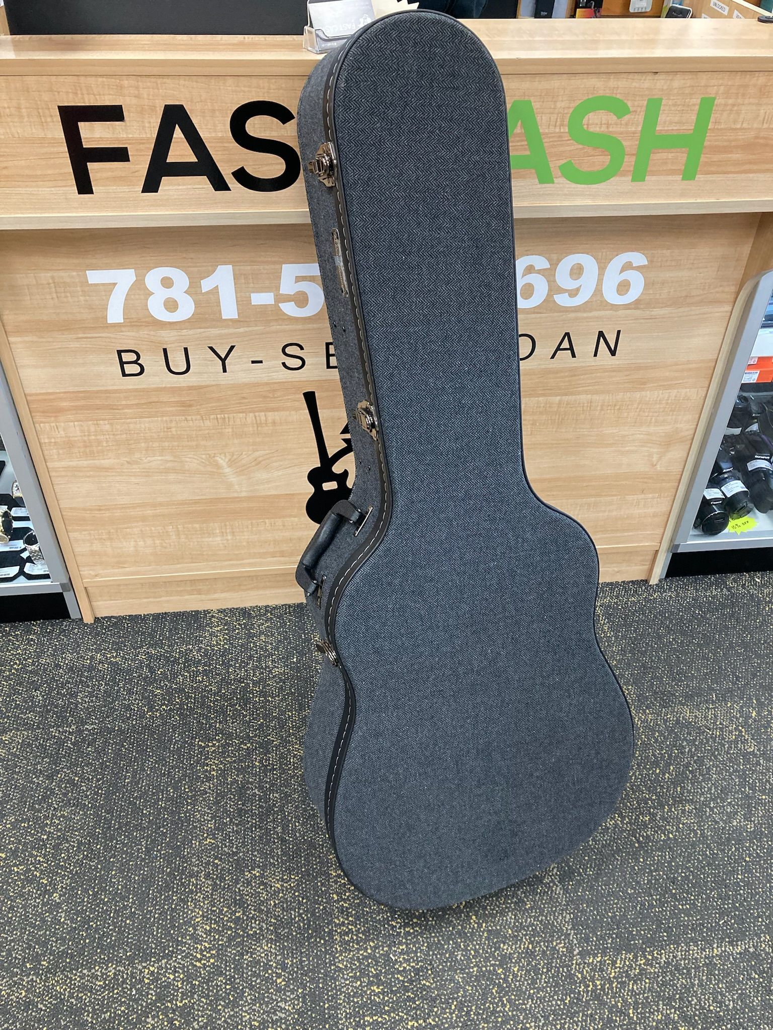 Road Runner Boulevard Series Black Tweed Acoustic Dreadnought Wood Case