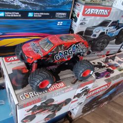 ARRMA Mojave grom brushed electric four-wheel drive enclosing remote controller battery and a charger