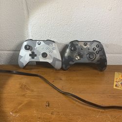 2 Xbox controllers 