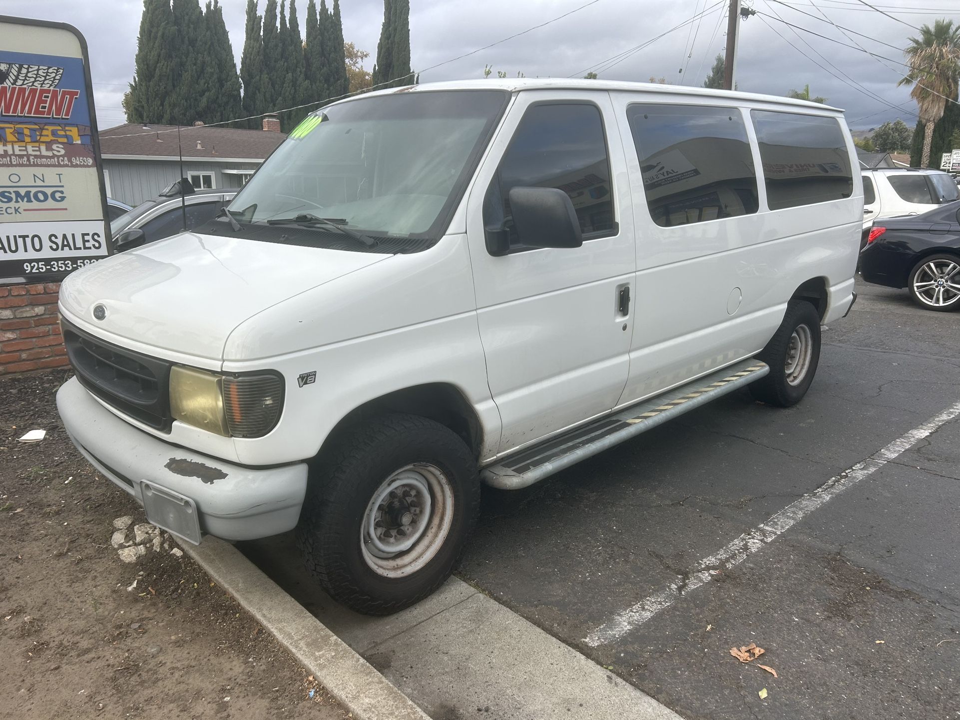 2001 Ford Econoline