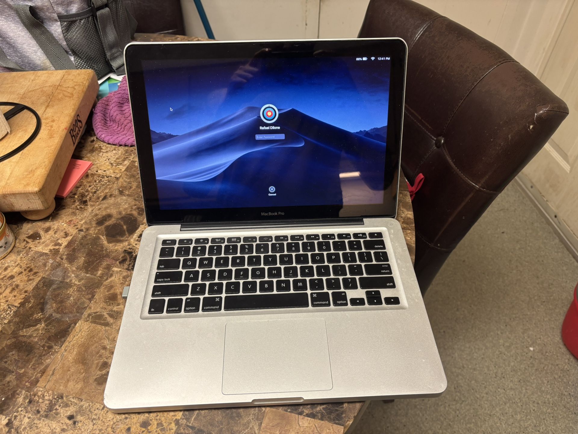 Apple Macbook Pro 13.3in Laptop Computer Intel Core i5 2.5Ghz 16GB 500GB