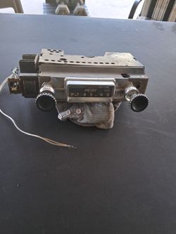 1960-63 Chevy Gmc  Truck Radio