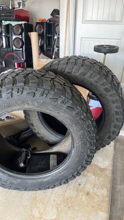 Cooper Discoverer ST Maxx Mud Terrain Tires