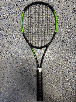 Wilson Blade 98 V6 4 1/4 Racket #9287-1