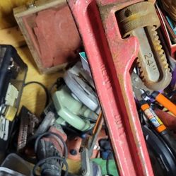 Pipe Wrench 24