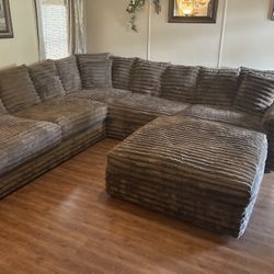 Sectional And Ottaman