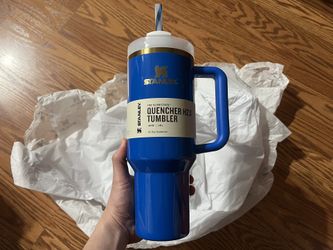2024 Stanley Flowstate Quencher 40oz Tumbler ‘ARCTIC TWIST’ *BRAND NEW*