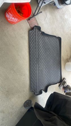 Great condition genuine Honda Pilot cargo liner (Year 2003 - 2008)