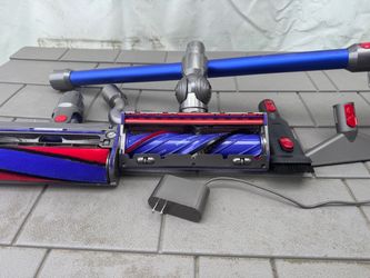 Dyson v15