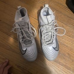 Nike cleats size 8.5 men’s