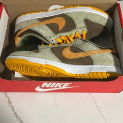 Nike Dunk Low, Dusty Olive, Size Eleven