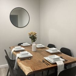 Modern Dinner Plates & Bowls