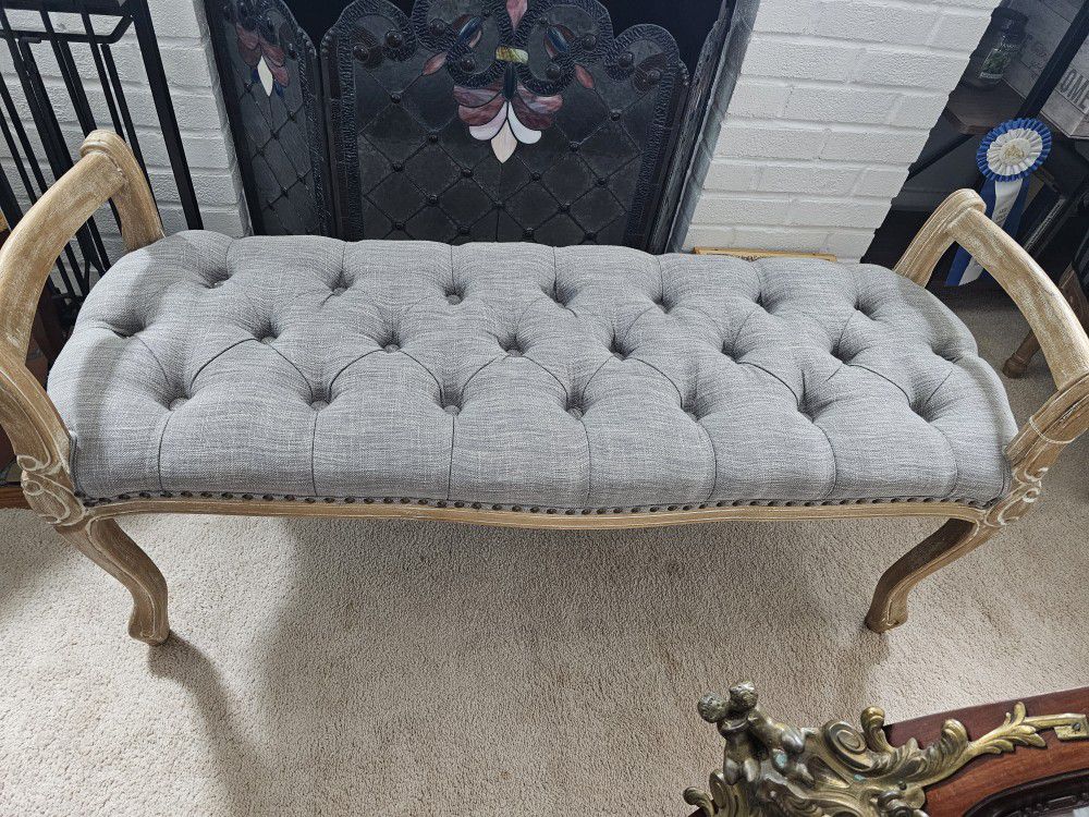 American Drew Tufted Bench 