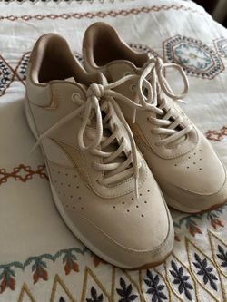 Vionic sneakers - size 11
