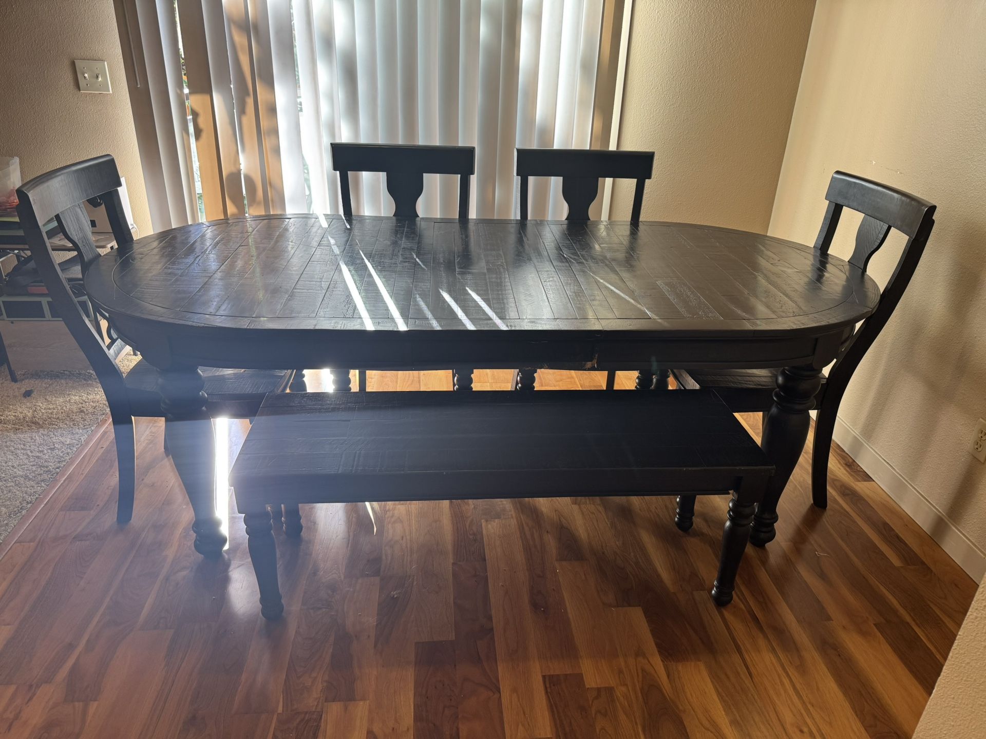 Expandable Ashley Furniture Kitchen Table 4 Chairs And Bench 