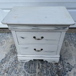 Broyhill Distressed Nightstand