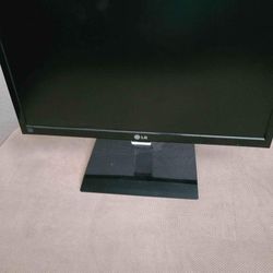 Monitor 21 in -$40- Eastvale