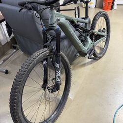 Specialized Turbo Levo Comp 2022 model