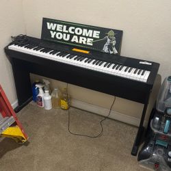 Electric Keyboard /piano 