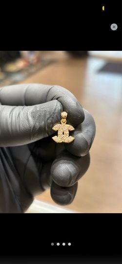 Gold necklace