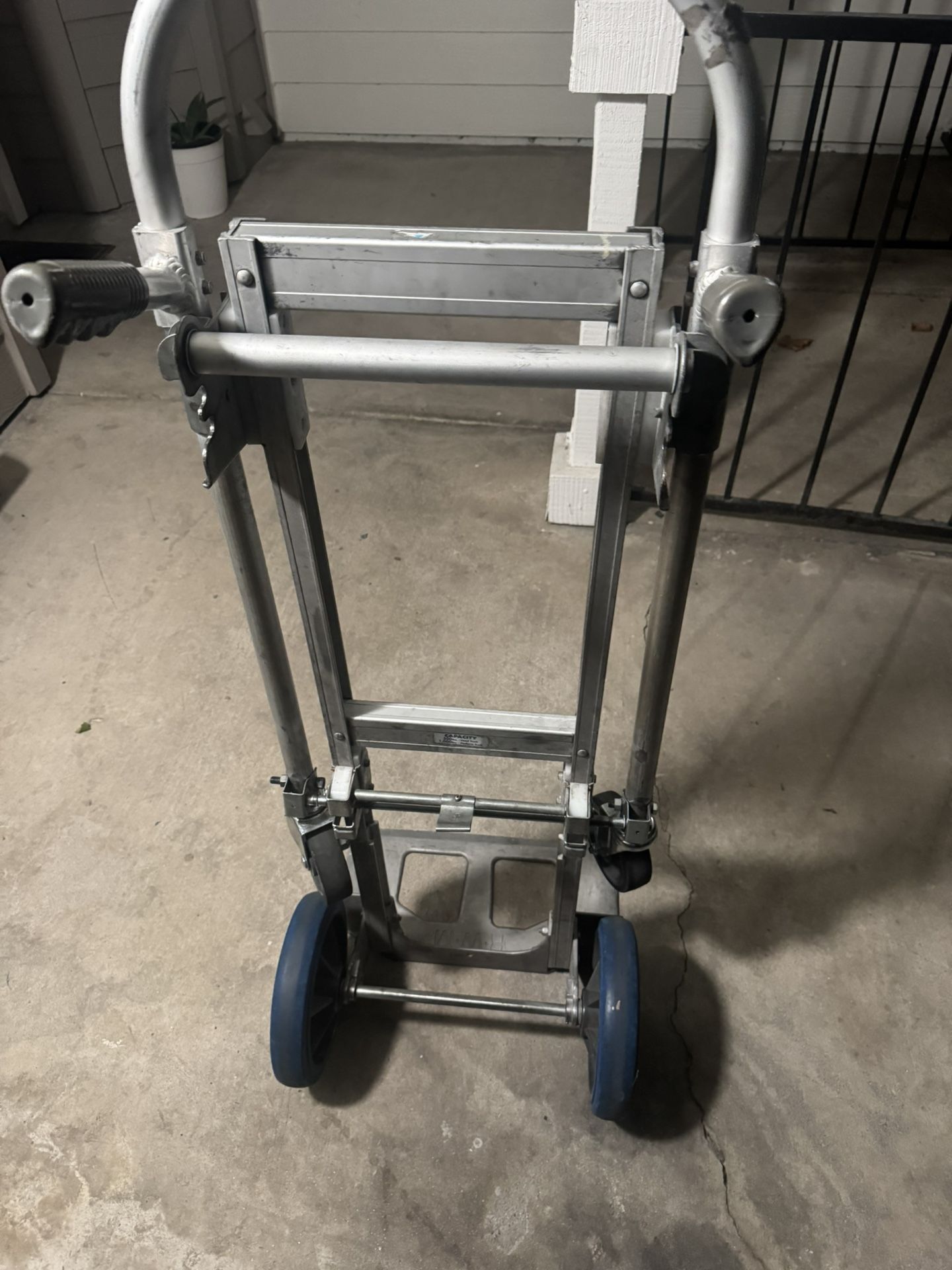 Magliner Convertible Dolly