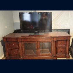 Wood TV Stand / Entertainment Console 