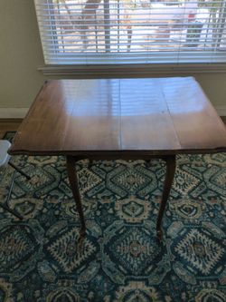Foldable Wood Table