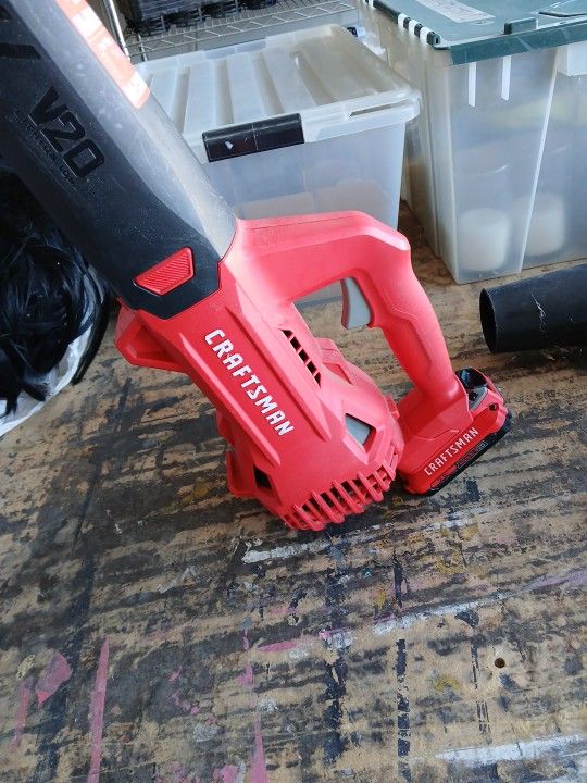 Almost Brand New V20 Craftsman Leafblower