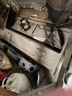 Tommy lift gate