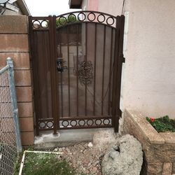 gate