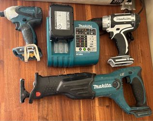 Makita drill and reciprocating saw set
