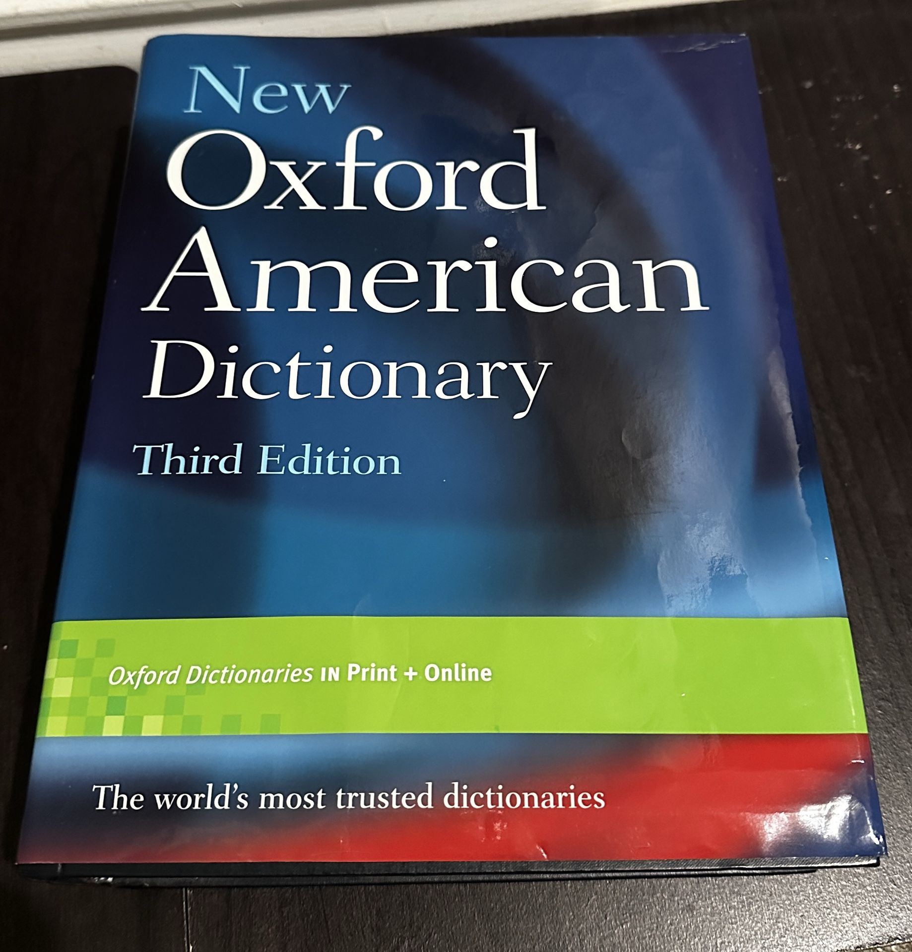 New Oxford American Dictionary 3rd Edition – Like New Complete Book