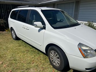 2012 KIA Sedona