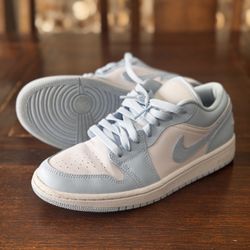 Jordan 1 Low White Ice Blue 