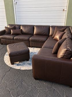 FREE DELIVERY‼️ Leather Sectional