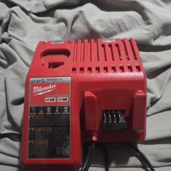 M18 2.0 Batter & M12/M18 Charger 