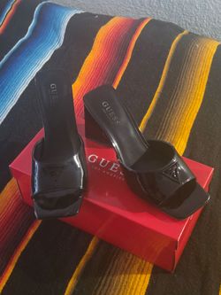 GUESS HEELS