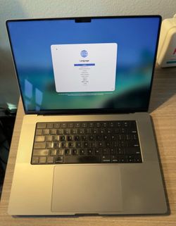 M1 Max  apple laptop 64GB Ram 1TB